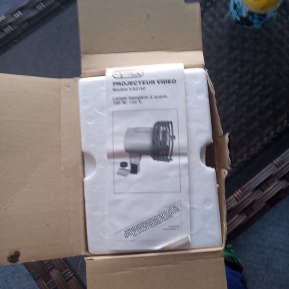 Out doors light - Picture 2 of 3